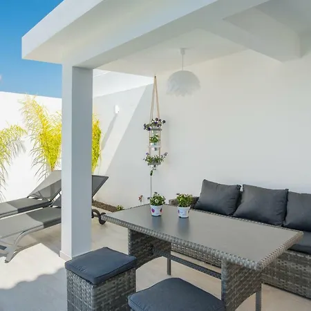 Susy's Garden וילה
